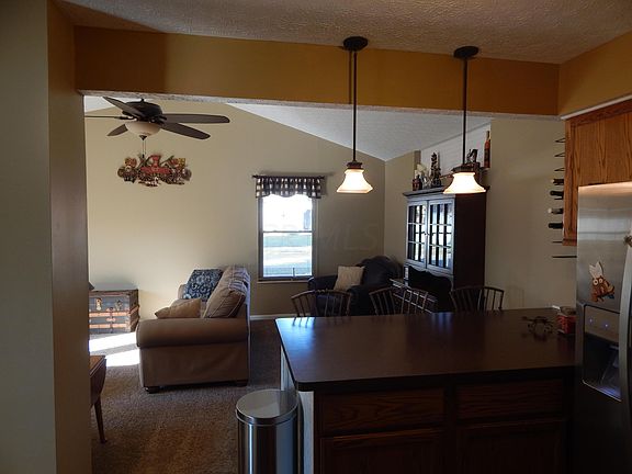 4th image of 2205 Buttercup Ln