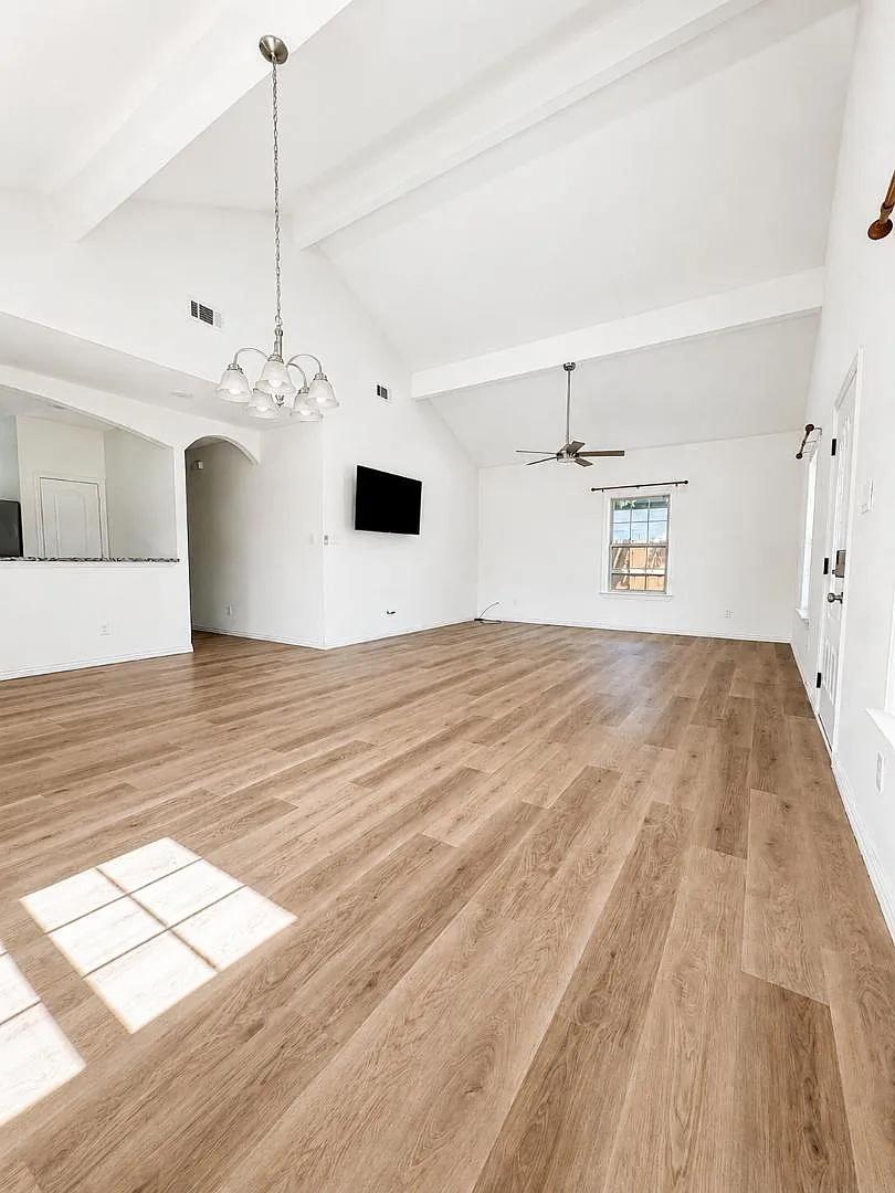 316 Mark St — Photo 3