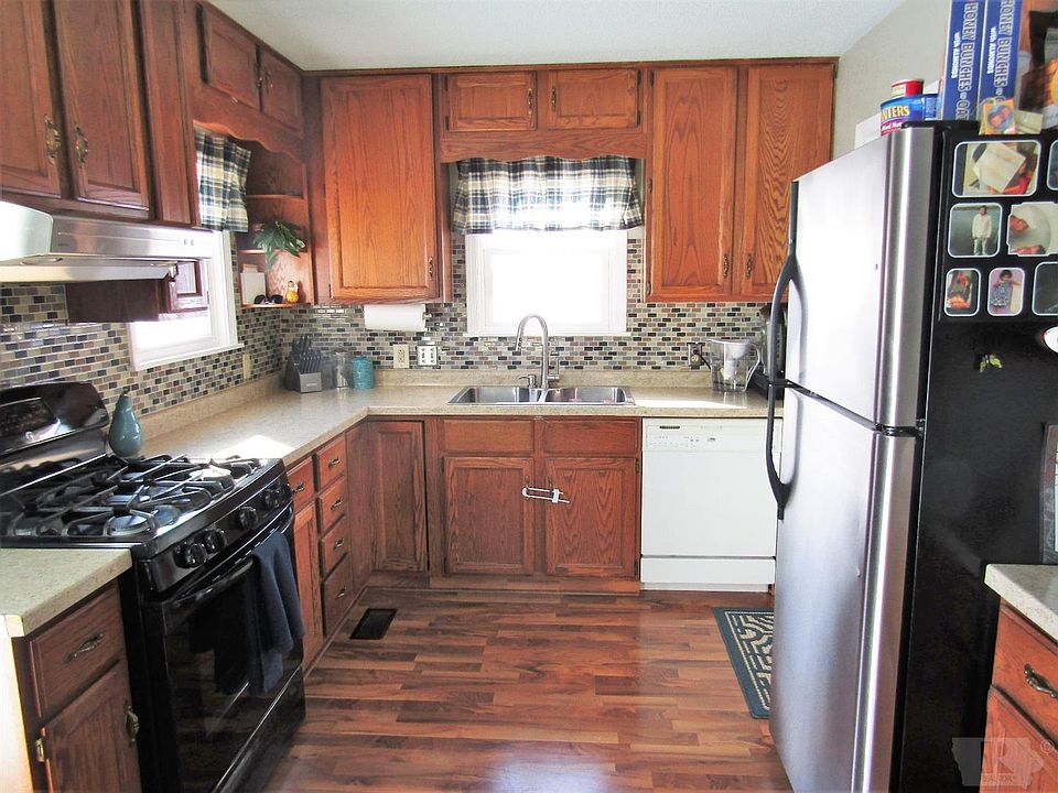 2nd image of 1024 S 8th Ave