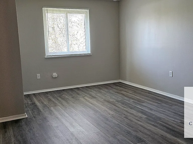 216 Moore Rd #4 — Photo 7