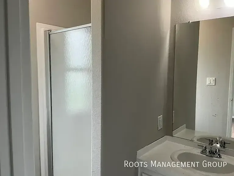 15923 Clarke Springs Dr #15923C — Photo 14