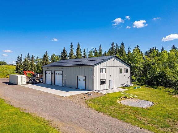 4th image of 49279 Range Road 240