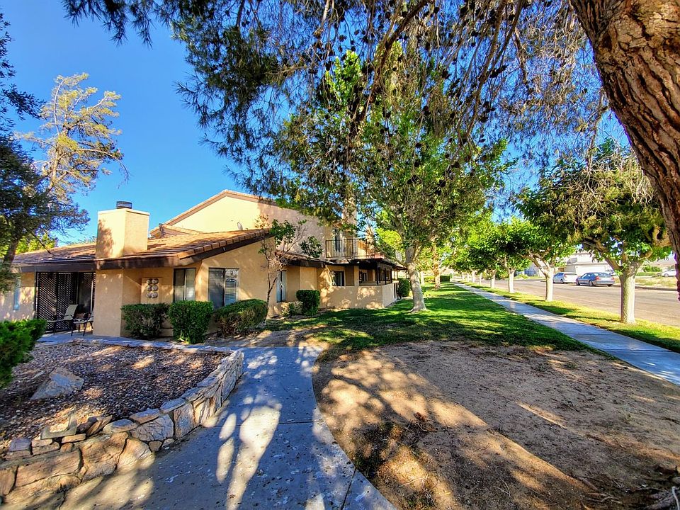 1st image of 14736 Chaparral Ln Unit 6