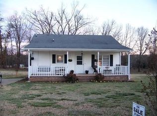 125 S Spearman Dr, Greer, SC 29651