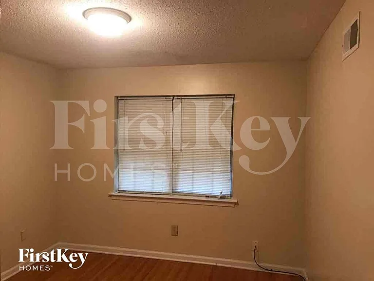 5712 Fox Bend Ave — Photo 7