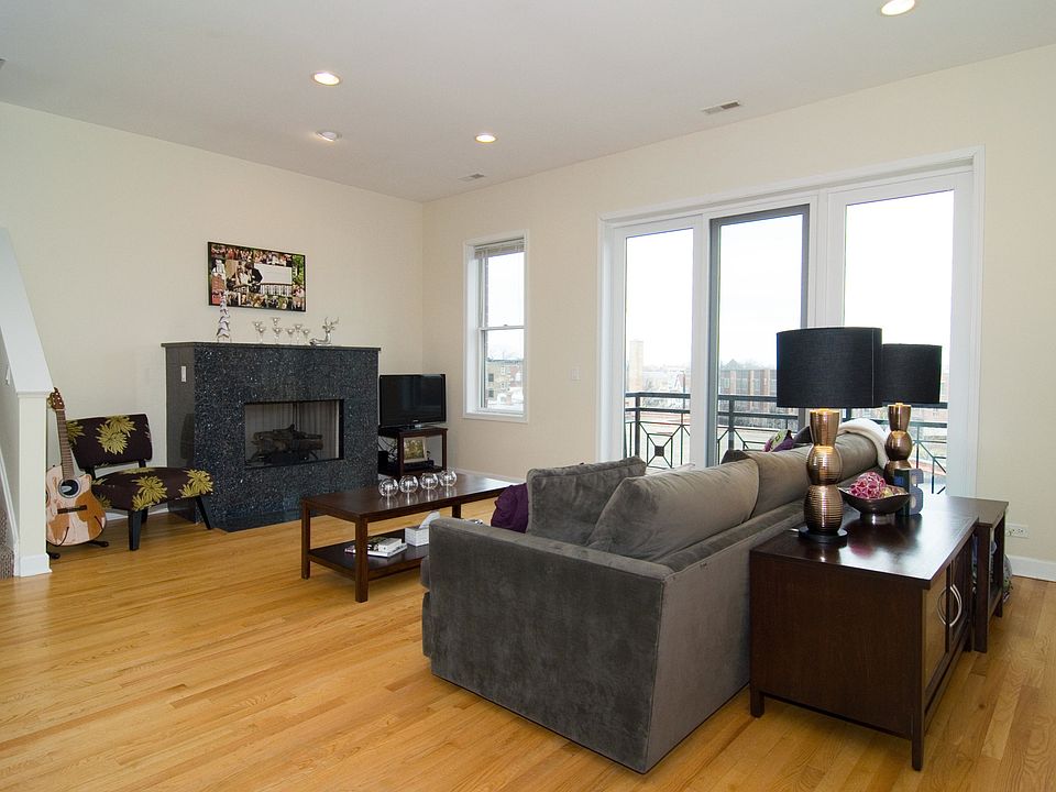 1st image of 3440 N Elston Ave Unit 202