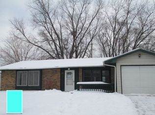 365 Shiloh Ln, Elgin, IL 60120