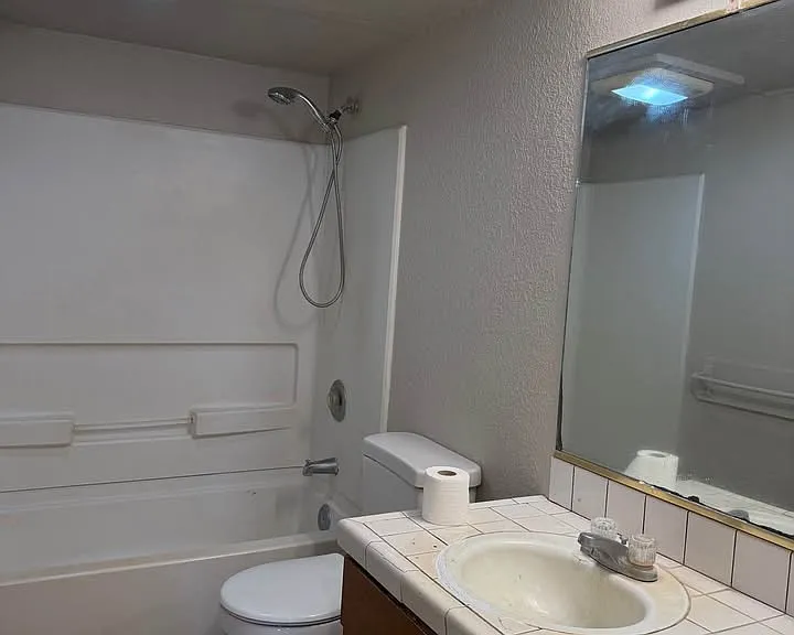 4560 Menehune Rd #B — Photo 3