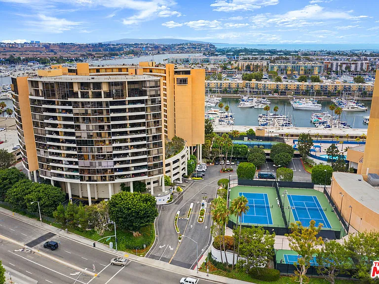 4314 Marina City Dr #126 — Photo 28