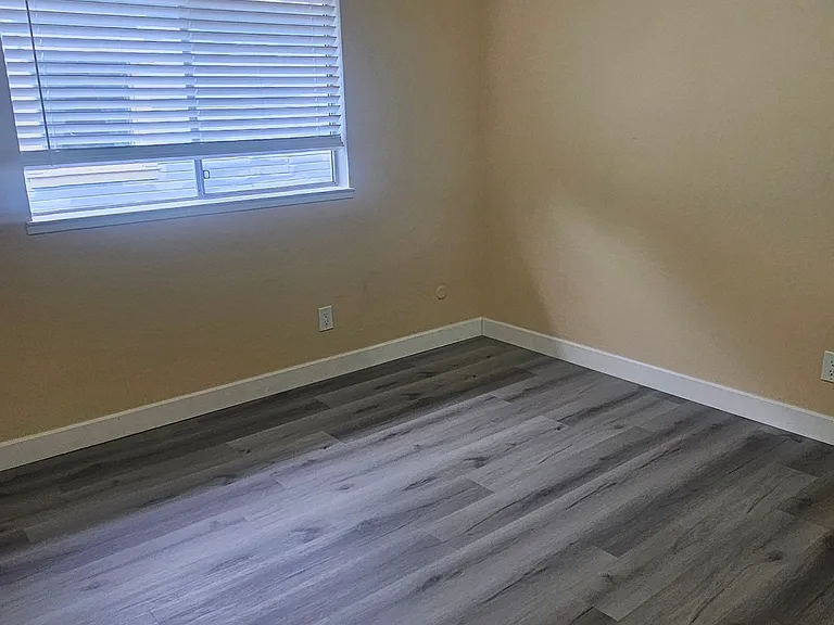 1814 V St #2 — Photo 35