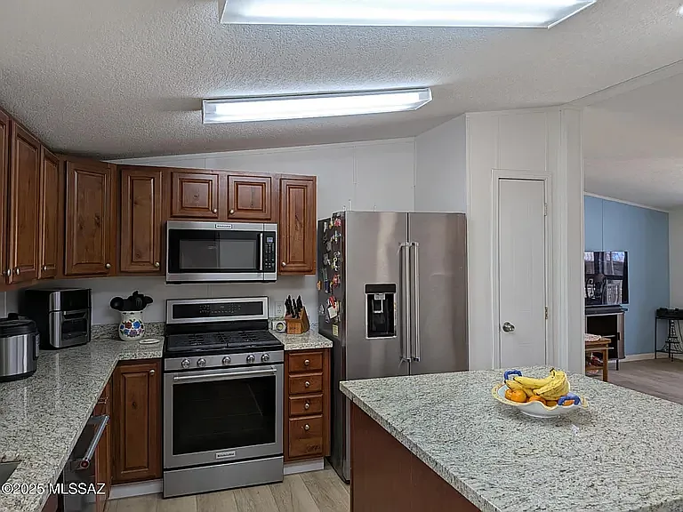 7845 W Dos Rotundo — Photo 4