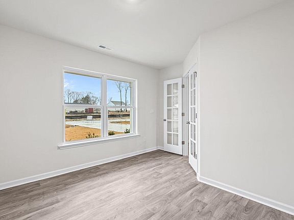4th image of 107 Claude Street
