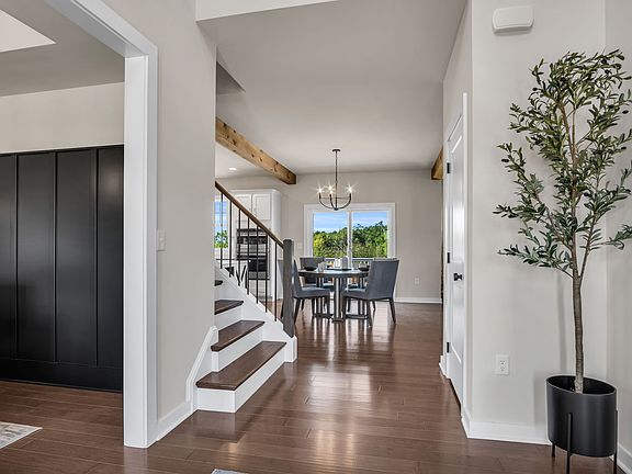4th image of 304 Asbury Ln