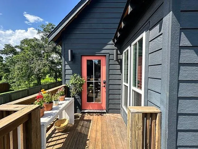 7341 Santiago St — Photo 2