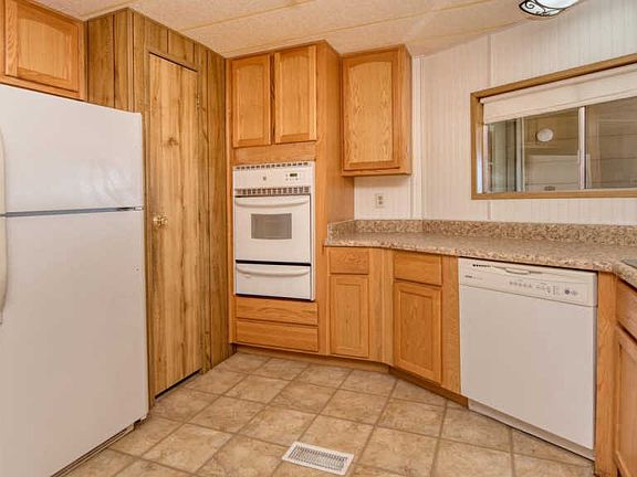 2nd image of 5148 E Finch Cir