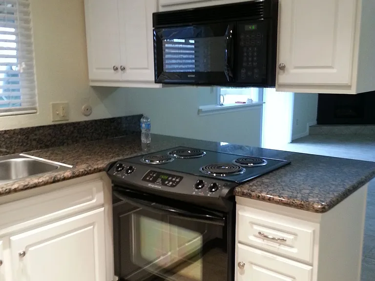 Avalon Townhomes OPEN HOUSE SATURDAY 11/15/2025 — Photo 10