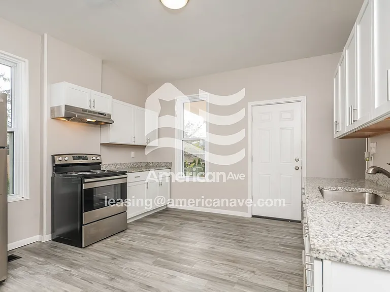 1467660_007_wm_-_kitchen_13347901.jpg