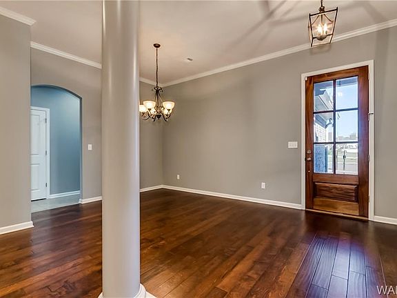 3rd image of 118 Bay Magnolia Way
