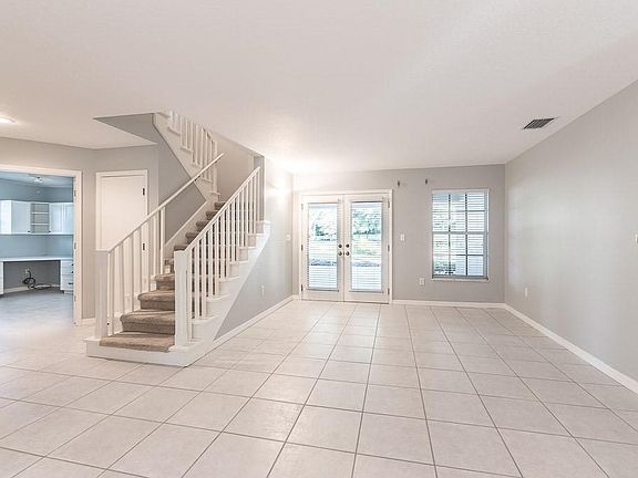 3rd image of 101 S Highland Ave
