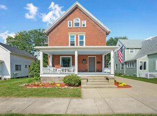 210 W Jefferson St, Grand Ledge, MI 48837