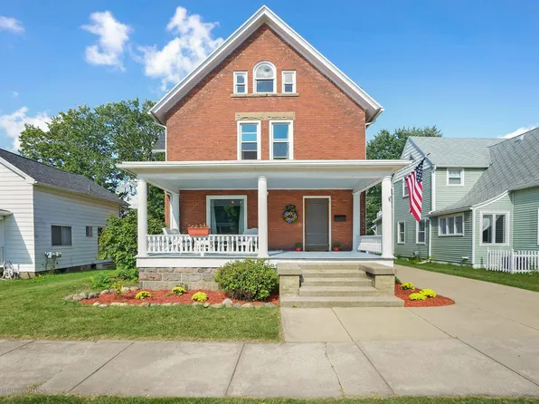 210 W Jefferson St, Grand Ledge, MI 48837