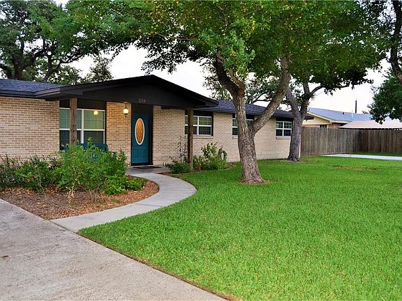 5th image of 218 Myrtle Ln