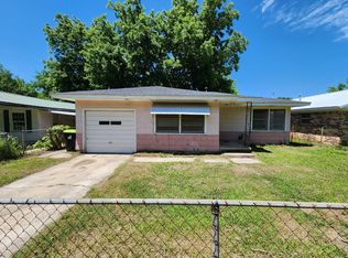806 W 8th St, Ada, OK 74820