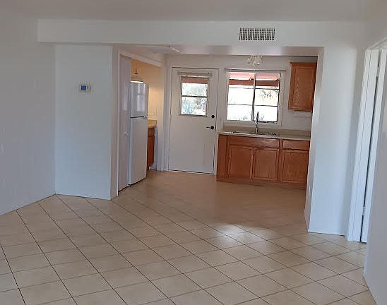 5th image of 137 W Camino Manzana Unit A
