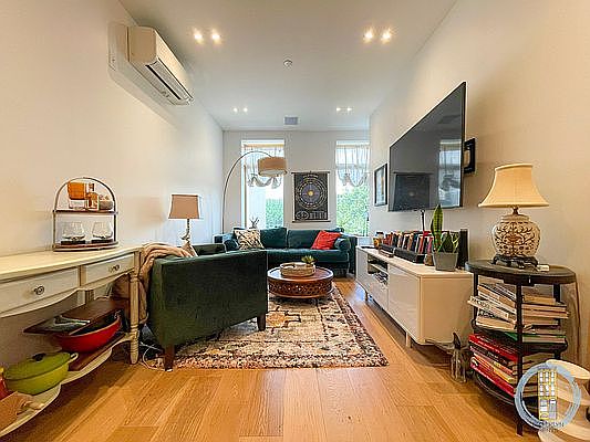 3rd image of 802 Sterling Pl #2F