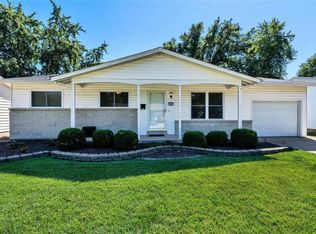 530 Candle Light Ln, Hazelwood, MO 63042
