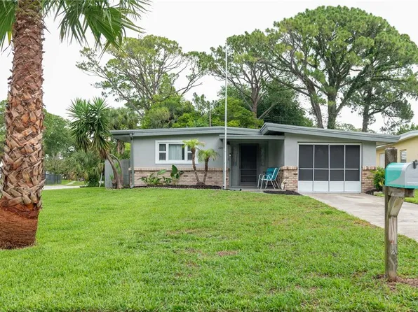 2215 Garfield Dr, South Daytona, FL 32119