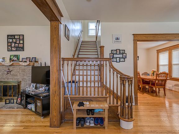 3rd image of 1609 Kenwood Blvd SE