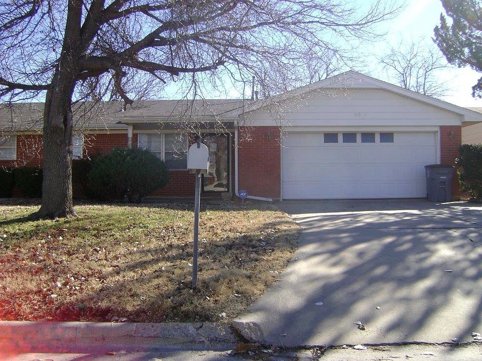 1st image of 5386 NW Columbia Ave