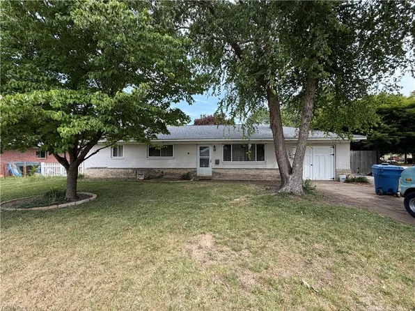 4716 Nuttfield Ln, Virginia Beach, VA 23455