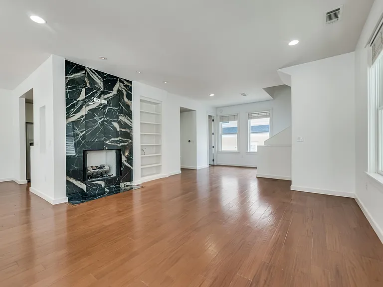 2608 Thomas Ave #3 — Photo 20