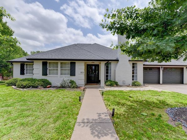 803 N Bowie St, Fredericksburg, TX 78624