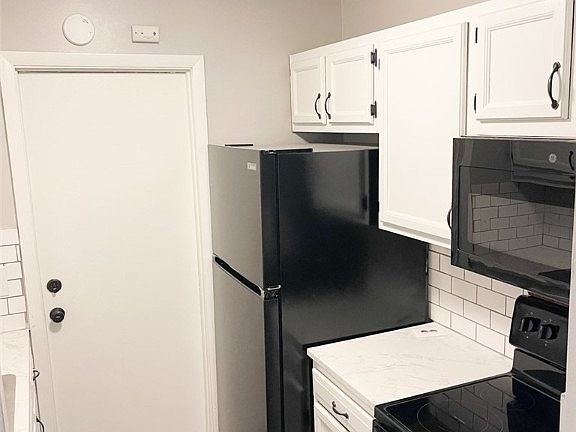 5th image of 2477 Warren Pkwy