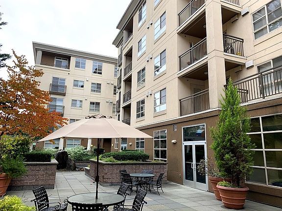 3rd image of 111 108th Ave NE