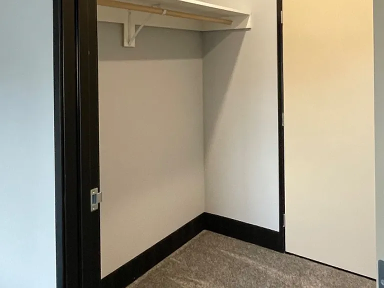 Unit Photo