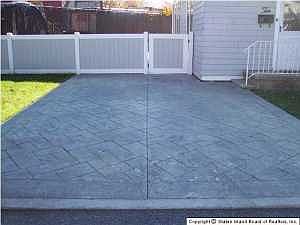 5th image of 10 Burchard Ct