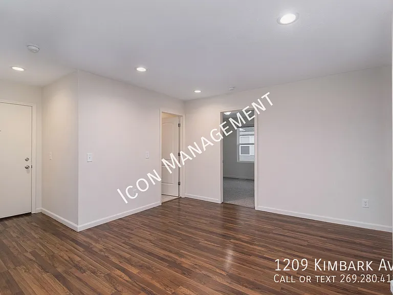 1209 Kimbark Ave — Photo 8