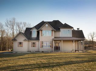 9 Oak Run, Macomb, IL 61455