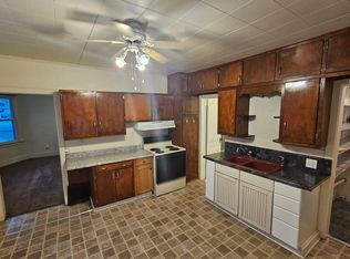 905 South 21st St, Manitowoc, WI 54220