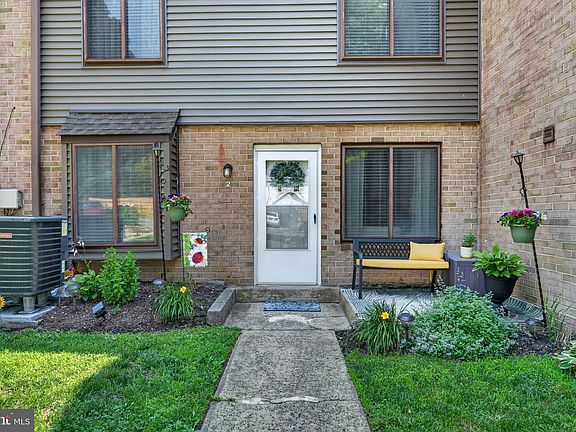 3rd image of 5200 Hilltop Dr #137