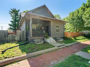 317 S 5th St, Manhattan, KS 66502