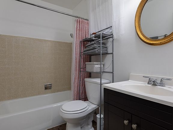 5th image of 1017-1031 E Fairmount Ave #1027-A