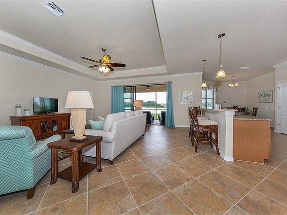 3rd image of 13855 Vancanza Dr