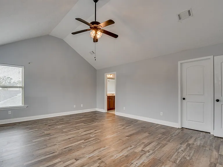 805 Erika Ln — Photo 27