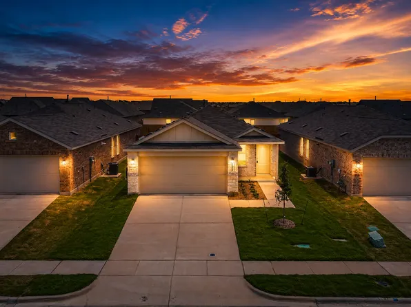 1829 Sanderling St, Forney, TX 75126