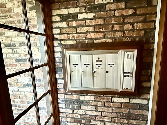 4th image of 222 Stanhope Dr Unit B